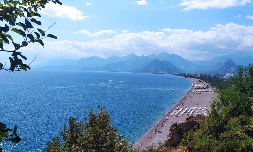 Antalya’da 9 Ayda 13,5 Milyon Turist Geldi 2